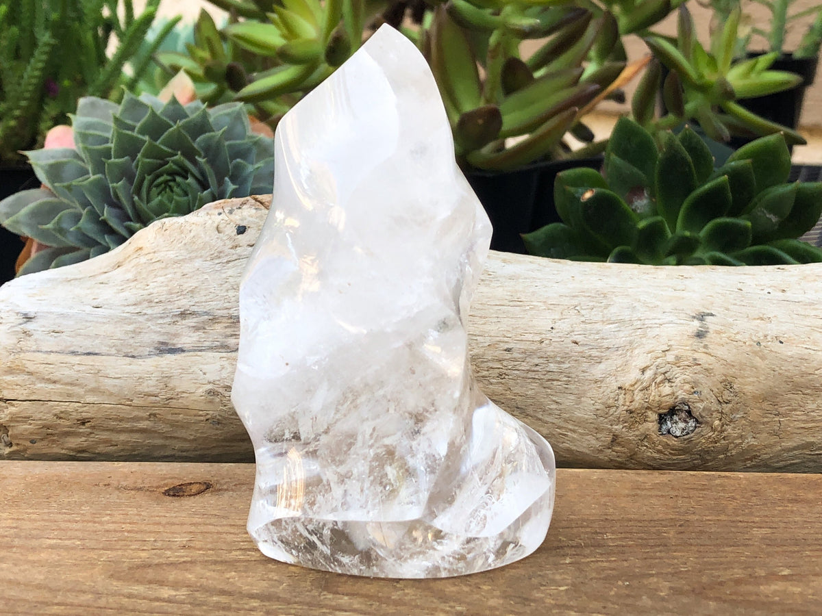 April Birthstone: Crystal Quartz Metaphysical Properties