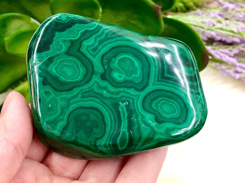 Malachite's Metaphysical Properties – Moon Lotus Rising