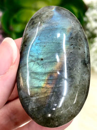 Labradorite Palmstone 64mm AJU