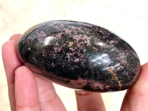 Rhodonite Palmstone 75mm AD - Heart Chakra Crystal