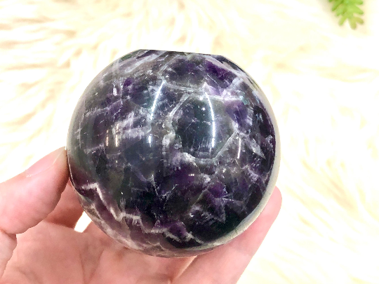 Chevron Amethyst Free-Standing Sphere 61mm JL - Third Eye & Crown Chakra