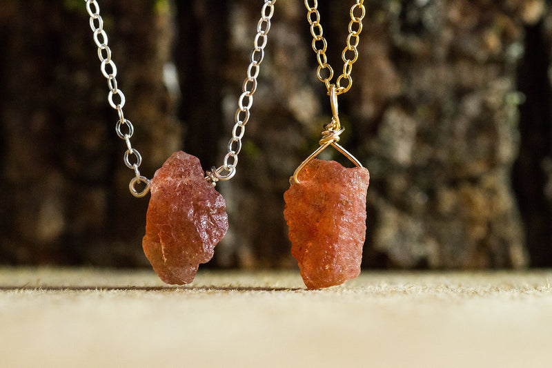 Raw Sunstone Necklace - Raw Crystal Jewlery - Personalized and Custom Jewelry - Sunstone Jewelry