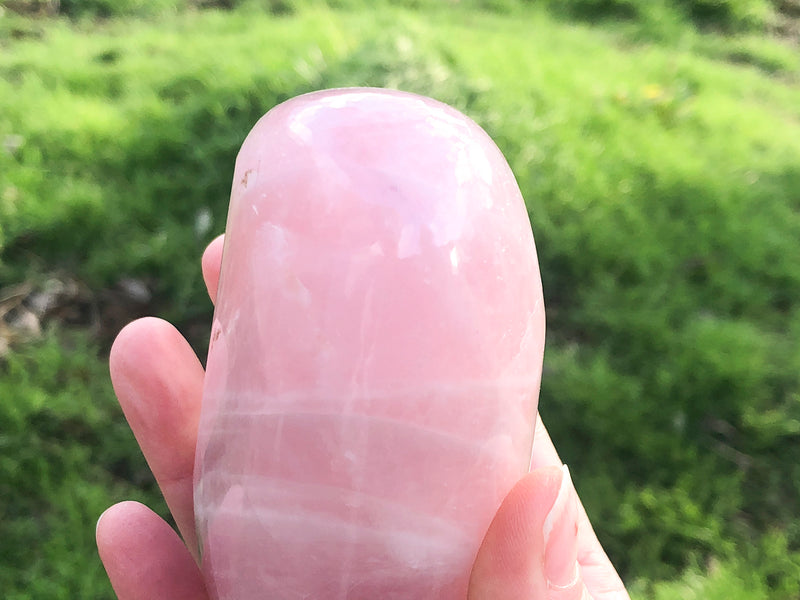 Rose Quartz Freeform 88mm - Selfstanding Altar Decor - Crystal Grid