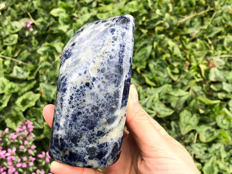 Sodalite Stone 112mm - Self-Standing Free-Form Sodalite