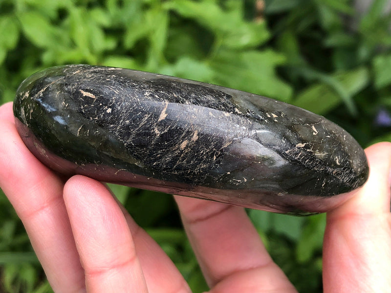 XXL Labradorite Palm Stone 92mm