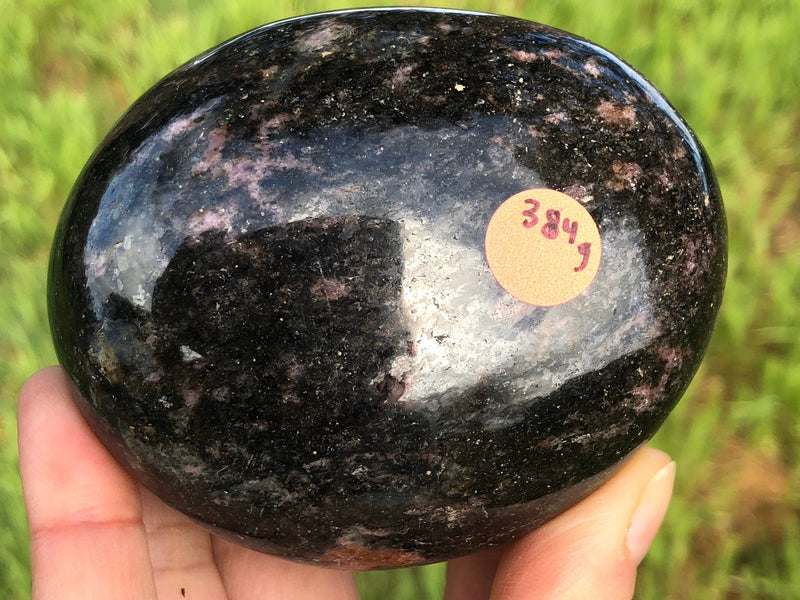 XXL Rhodonite Stone Gallet 81mm