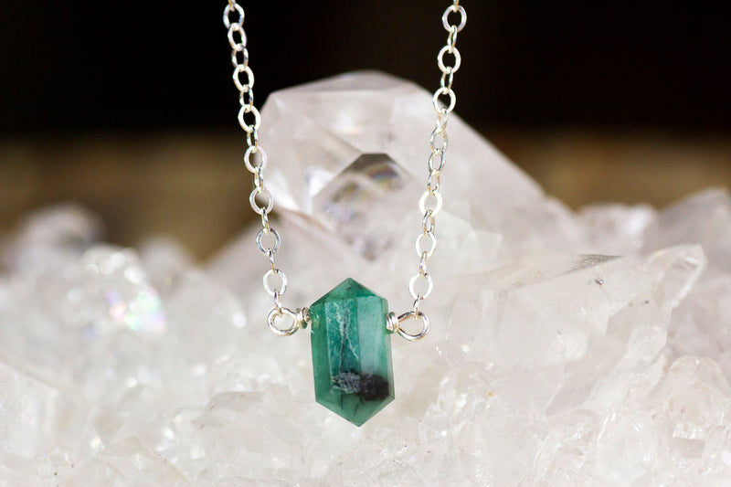 Emerald Necklace - May Birthstone Necklace -Dainty Emerald Jewelry - Emerald Pendant - Natural Emerald - Taurus Zodiac - Gift for Her