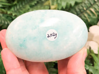 Caribbean Blue Calcite Palm Stone 77mm - Caribbean Calcite Gallet - Throat Chakra Stone - Healing Crystals - Crystal Grid - Altar Decor